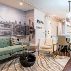 Old City 2BR Apt w/ Shuffleboard! Walk Everywhere!