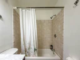 Private Bedroom near Temple U | Unit E - Image 5
