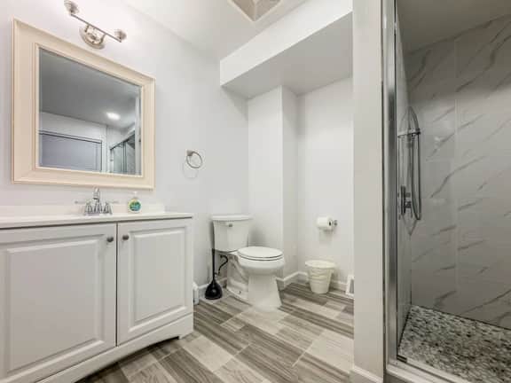 Private Bedroom near Temple U | Unit B