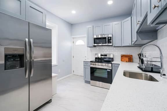 Dreamy 3BR Escape in South Philly | Sleeps 6 - Image 5