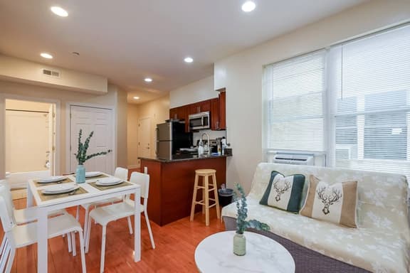 The Pennside 2BR Stay