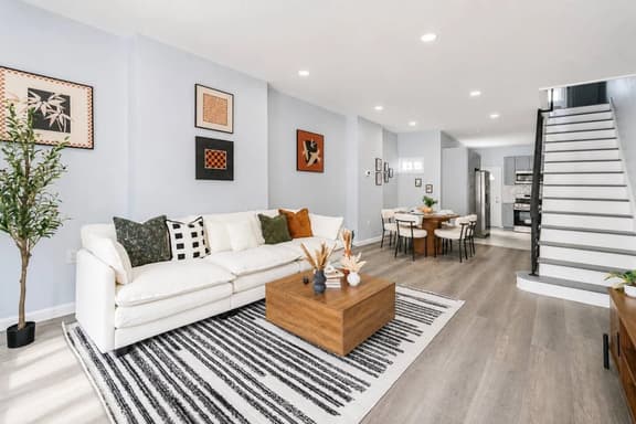 Dreamy 3BR Escape in South Philly | Sleeps 6 - Image 1